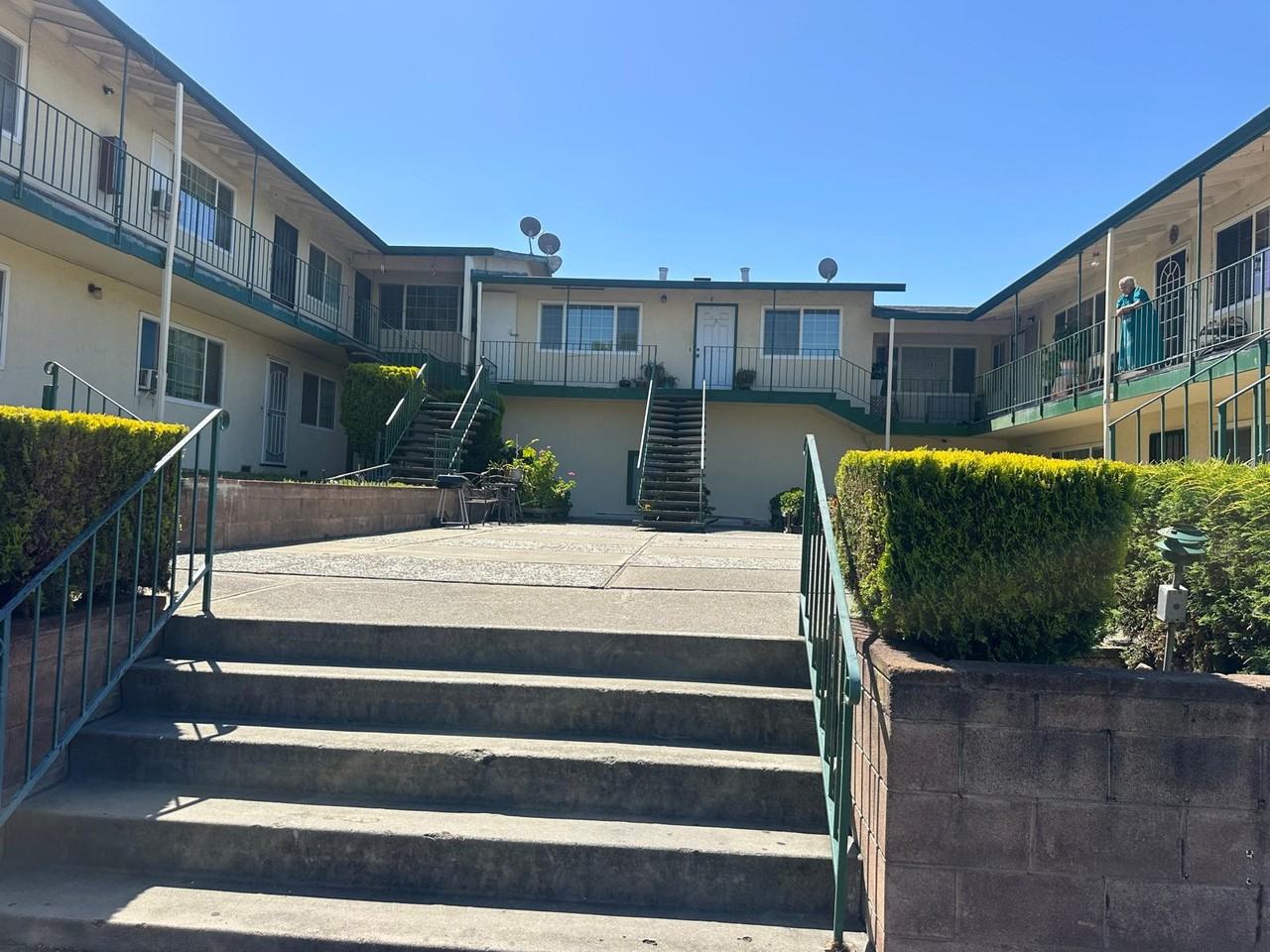 25538 Del Mar Ave #10 - Photo 4 of 19