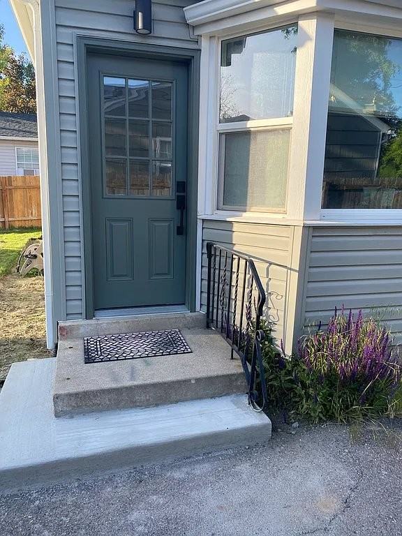 3098 S Kenwood St #NA - Photo 5 of 14