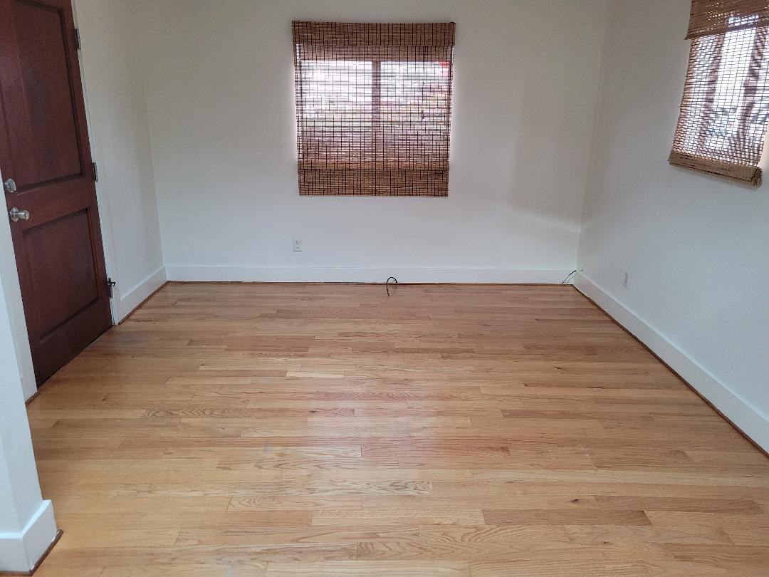 1004 Electric Ave #1004 - Photo 4 of 11
