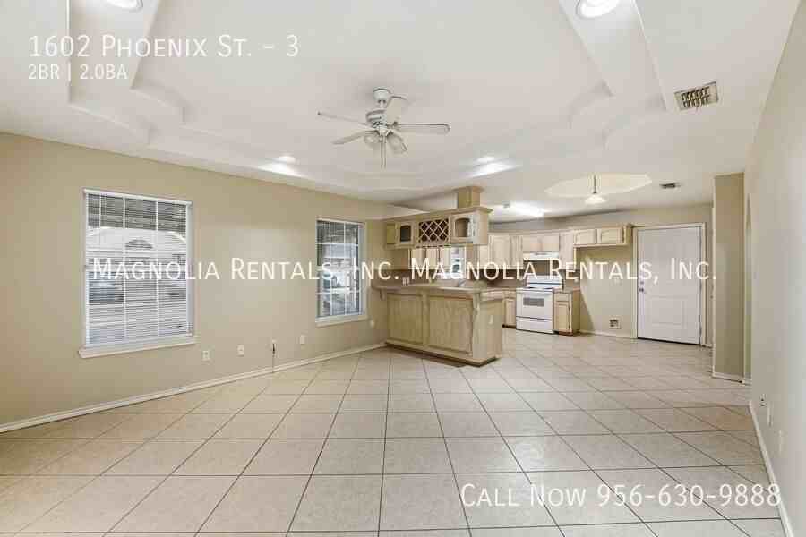 1602 Phoenix St #3 - Photo 3 of 16