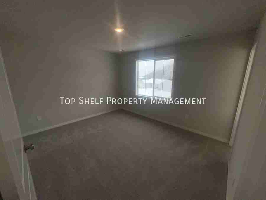 173 Ne 56th St - Photo 6 of 15
