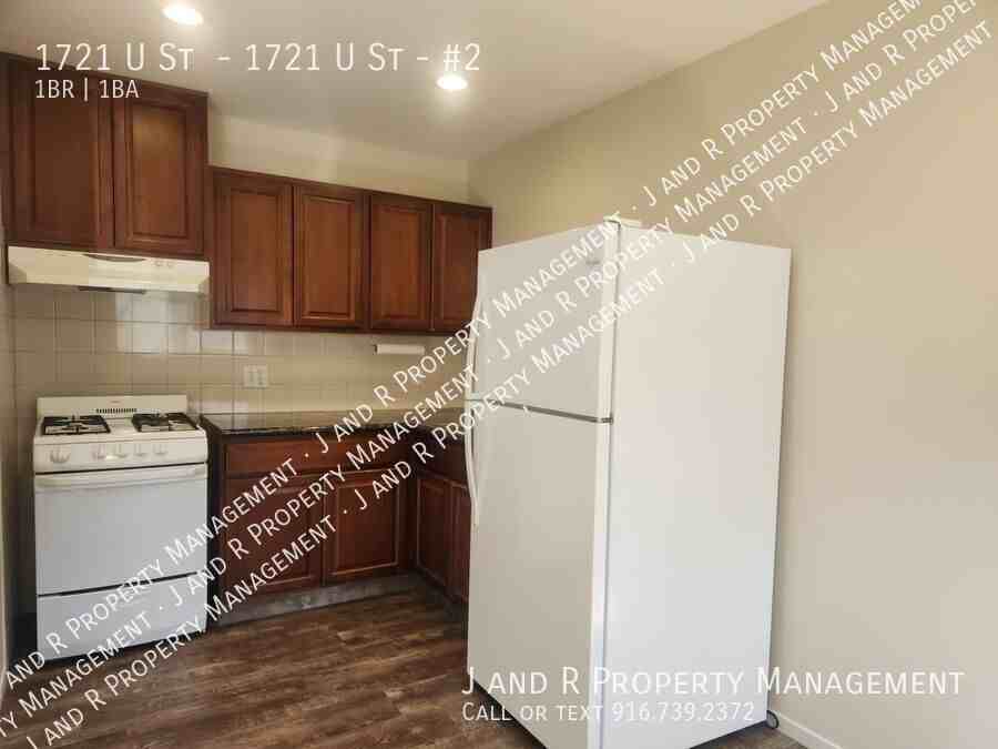1721 U St  - 1721 U St #2 - Photo 2 of 10