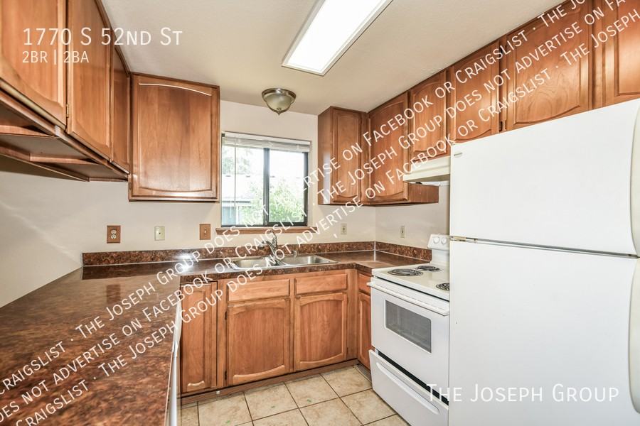 1770 S 52nd St - Photo 5 of 16