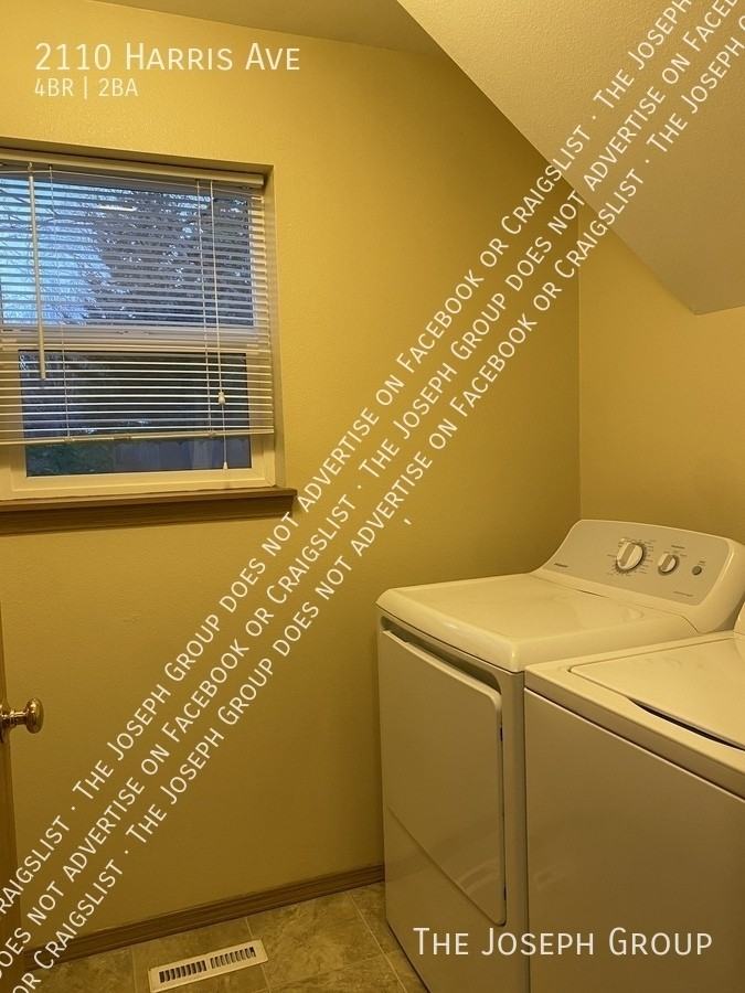 2110 Harris Ave - Photo 6 of 23