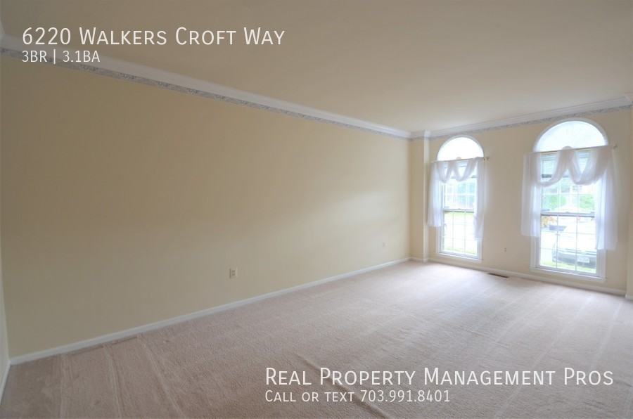 6220 Walkers Croft Way - Photo 2 of 23