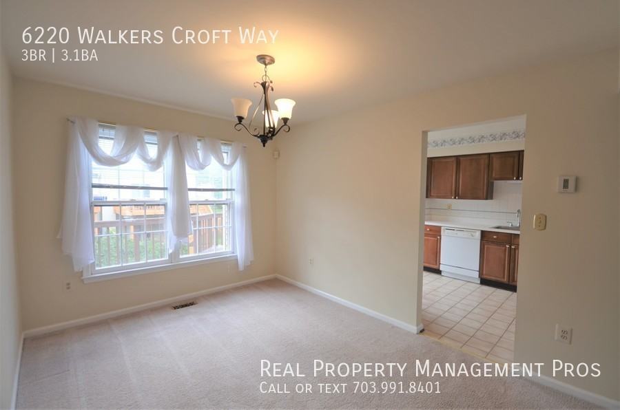 6220 Walkers Croft Way - Photo 4 of 23