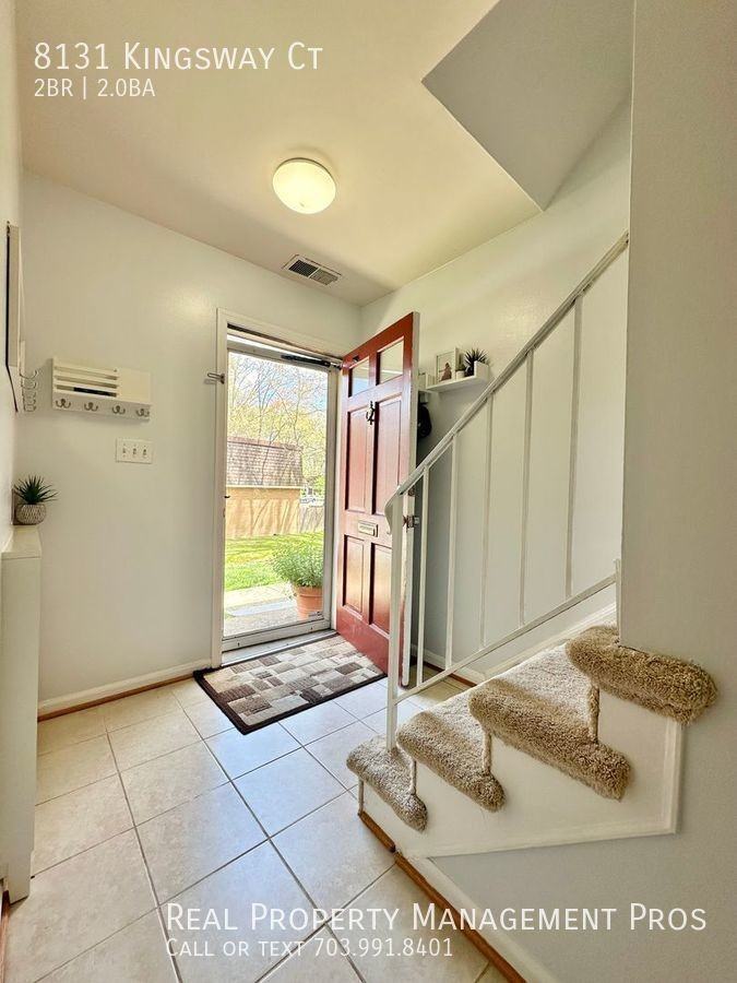 8131 Kingsway Ct - Photo 2 of 28