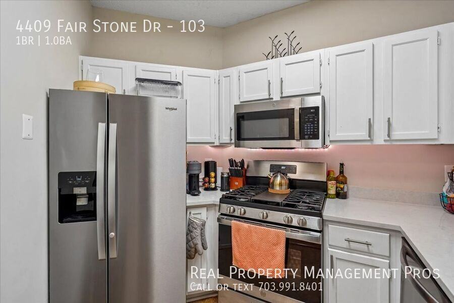 4409 Fair Stone Dr #103 - Photo 7 of 36