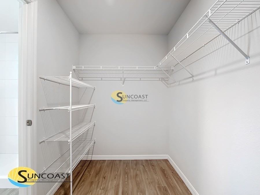 2024 Ne 5th Ave - Photo 7 of 17