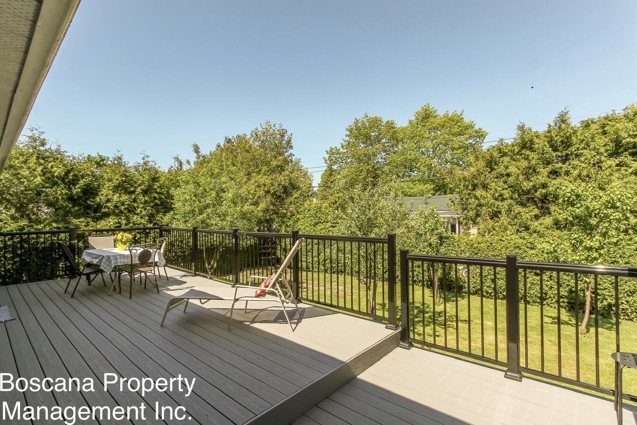39 Sycamore Dr - Photo 5 of 22