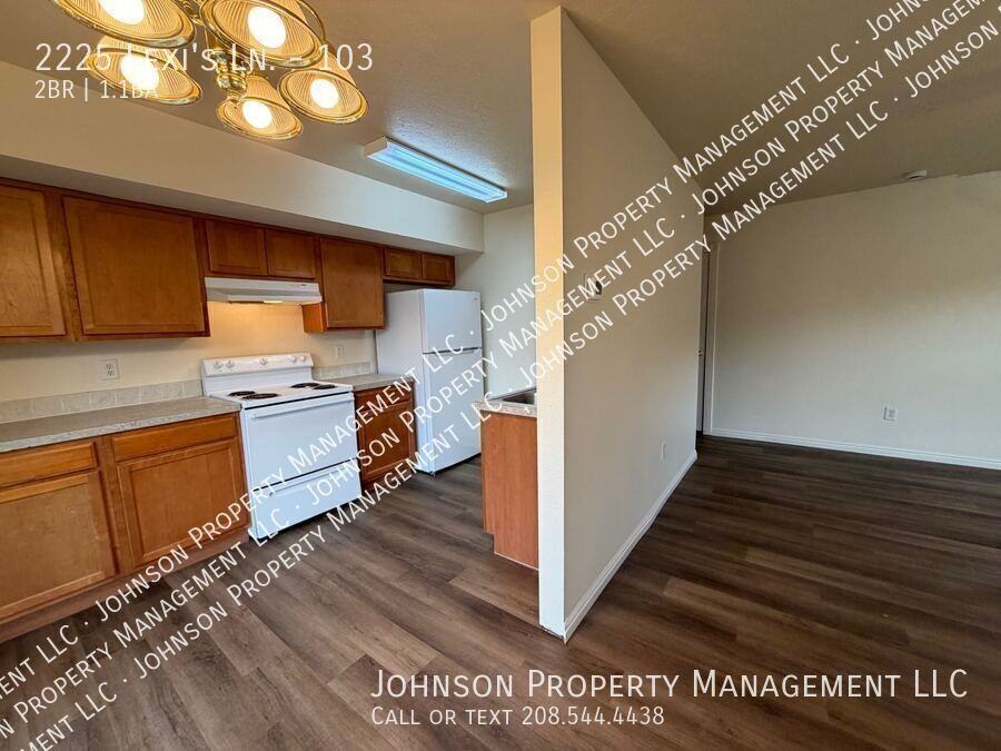 2225 Lexis Ln #103 - Photo 2 of 14