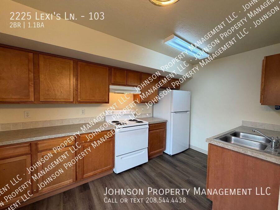 2225 Lexis Ln #103 - Photo 5 of 14