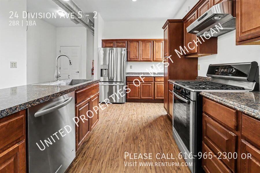 24 Division Ave S #2 - Photo 4 of 16