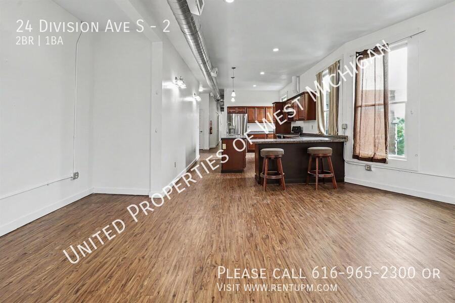 24 Division Ave S #2 - Photo 5 of 16