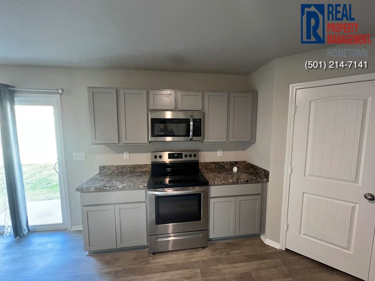 2248 Bentwood Dr - Photo 3 of 19