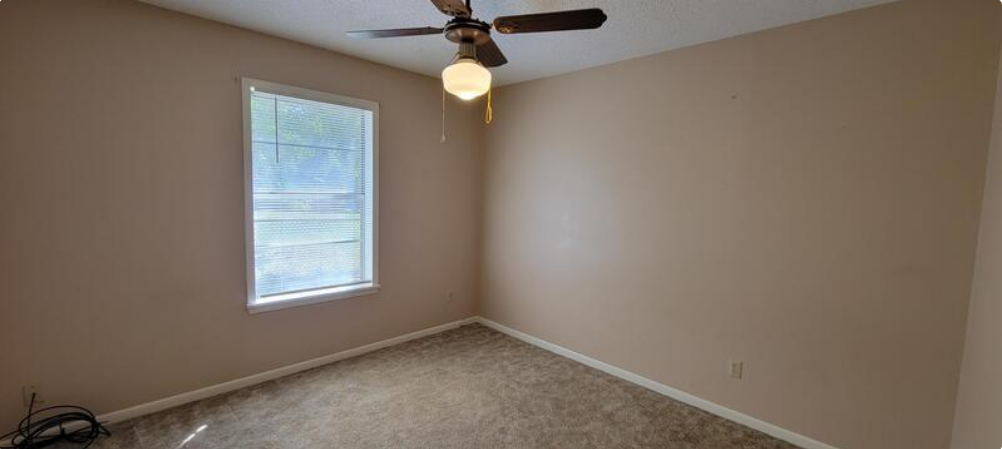 129 Missouri St - Photo 4 of 21