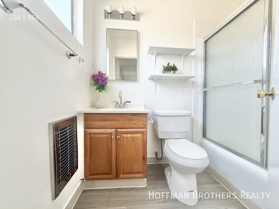 18522 Clark St #4 - Photo 4 of 5