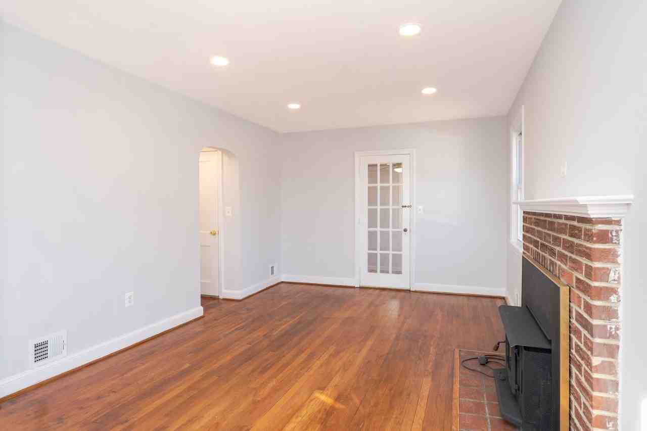 10026 Lorain Ave - Photo 2 of 47