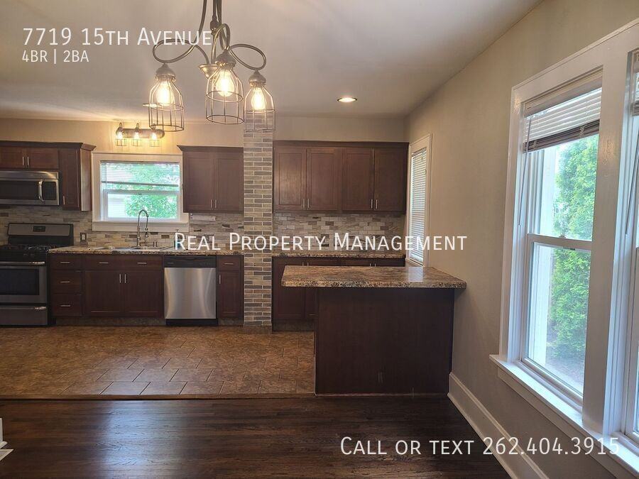 7719 15th Ave - Photo 3 of 27