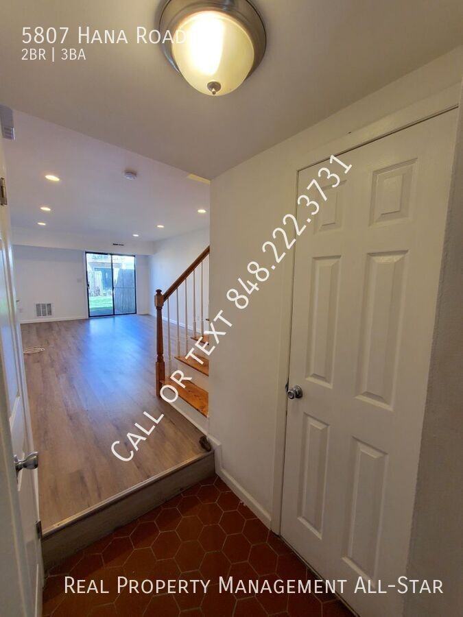 5807 Hana Rd - Photo 3 of 18