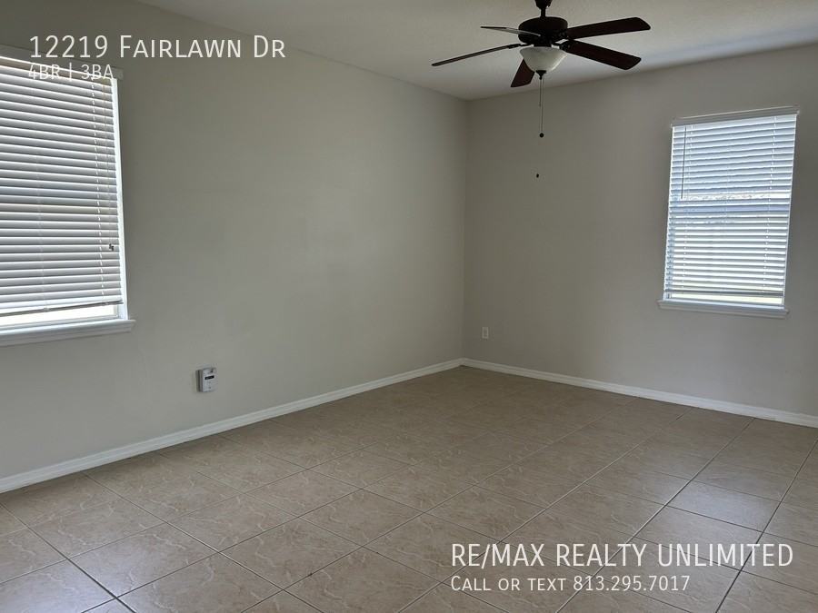 12219 Fairlawn Dr - Photo 5 of 32