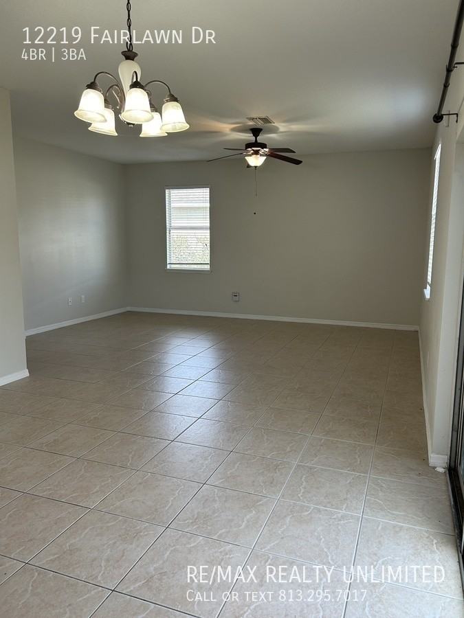 12219 Fairlawn Dr - Photo 7 of 32
