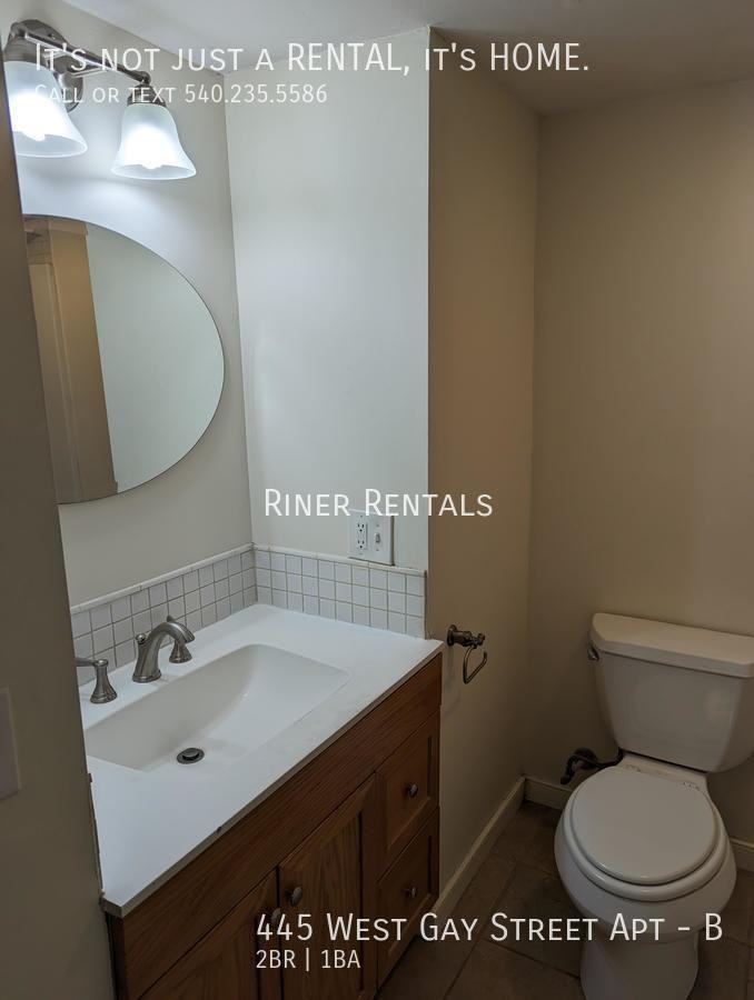 445 W Gay St #B - Photo 4 of 9