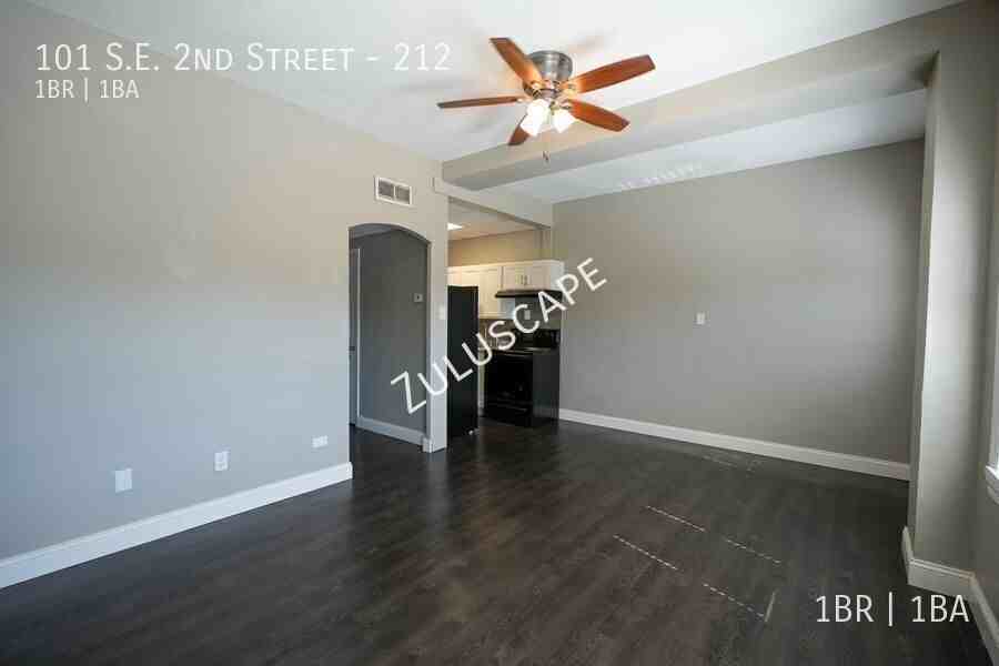 101 Se 2nd St #212 - Photo 2 of 8
