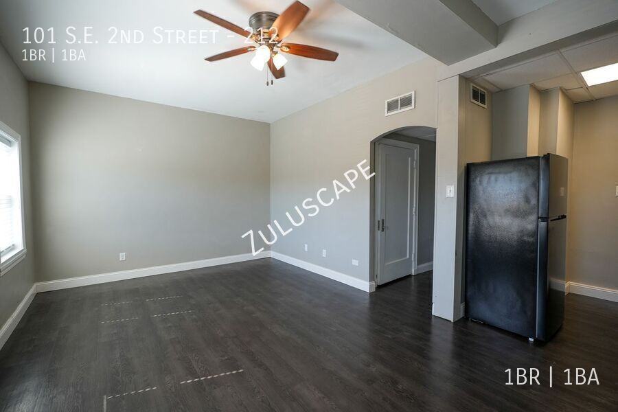 101 Se 2nd St #212 - Photo 3 of 8