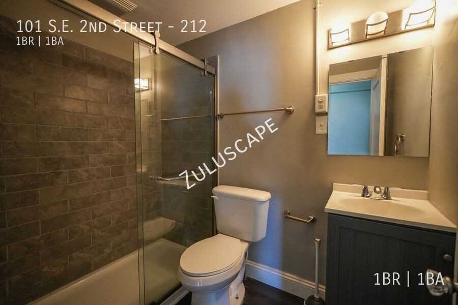 101 Se 2nd St #212 - Photo 5 of 8