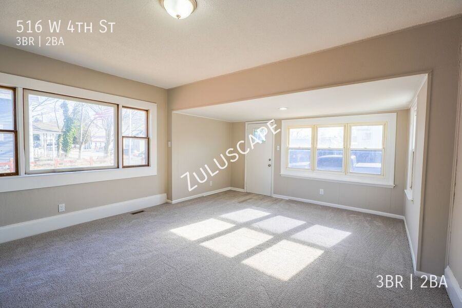 516 W 4th St - Photo 3 of 22