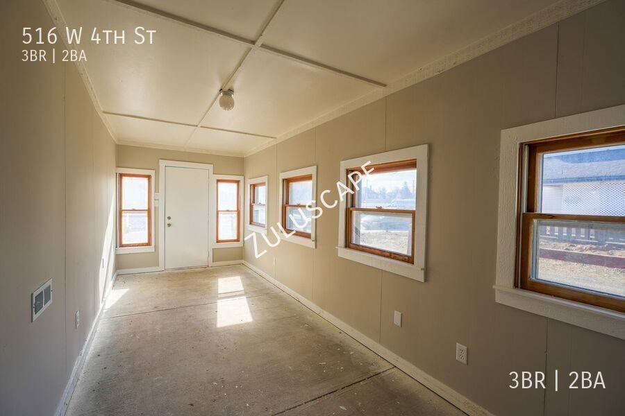 516 W 4th St - Photo 7 of 22