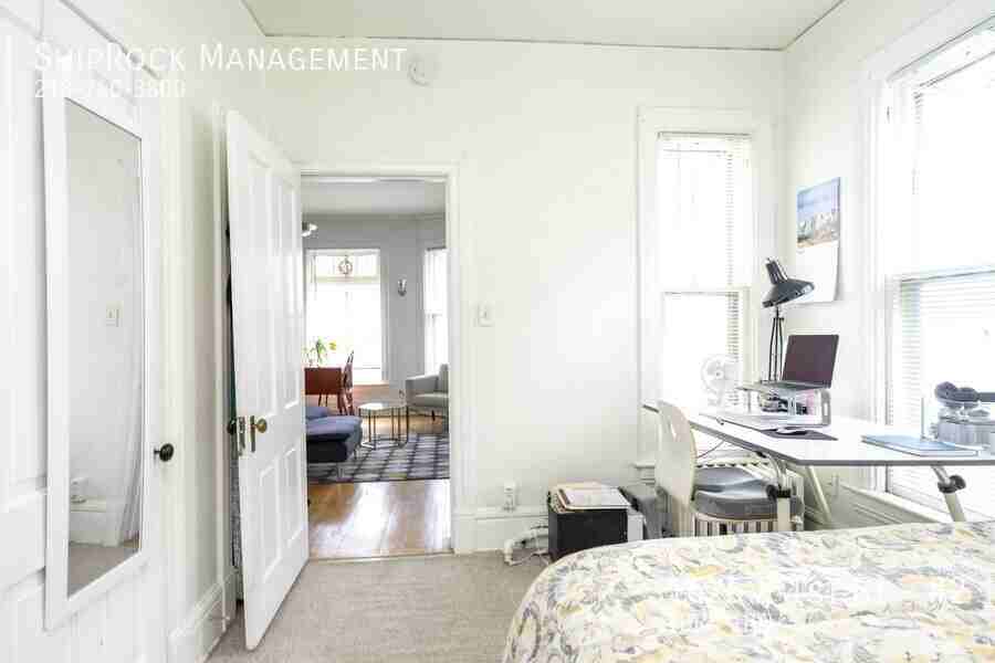 1625 E 1st St #2 - Photo 5 of 6