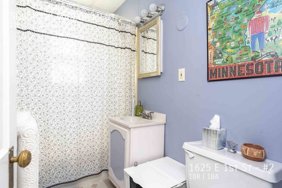 1625 E 1st St #2 - Photo 6 of 6