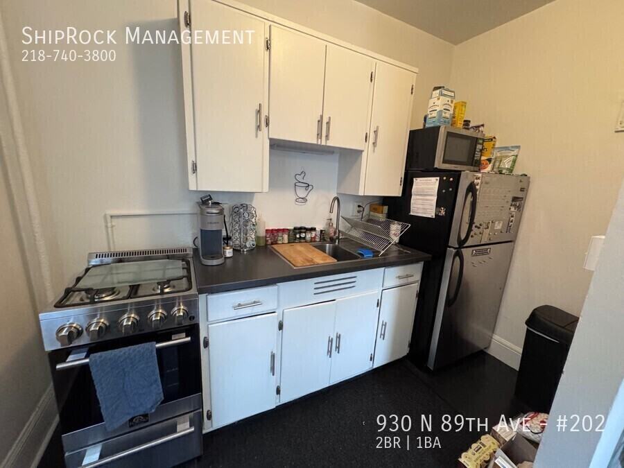 930 N 89th Ave #202 - Photo 3 of 21