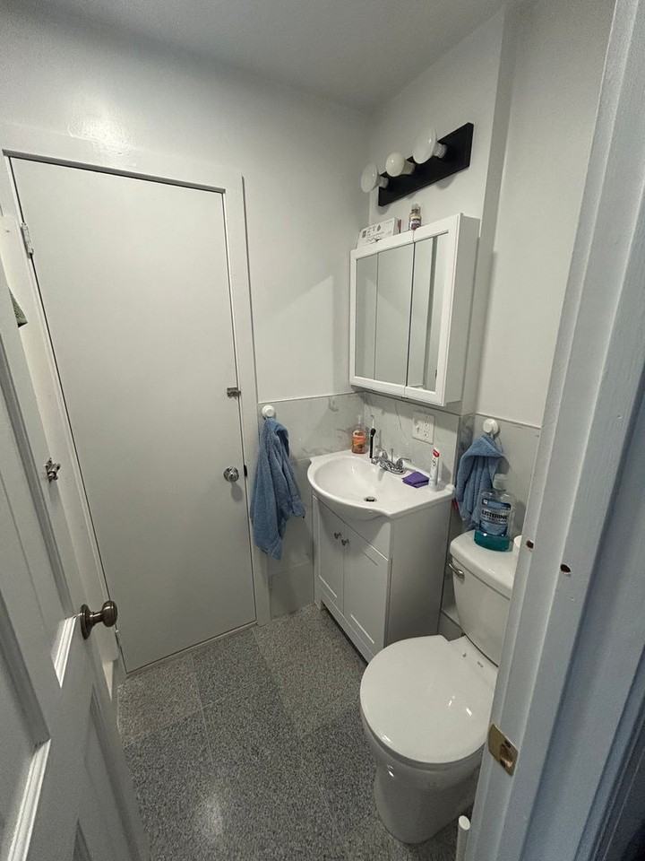 190 Highland St - Photo 3 of 11