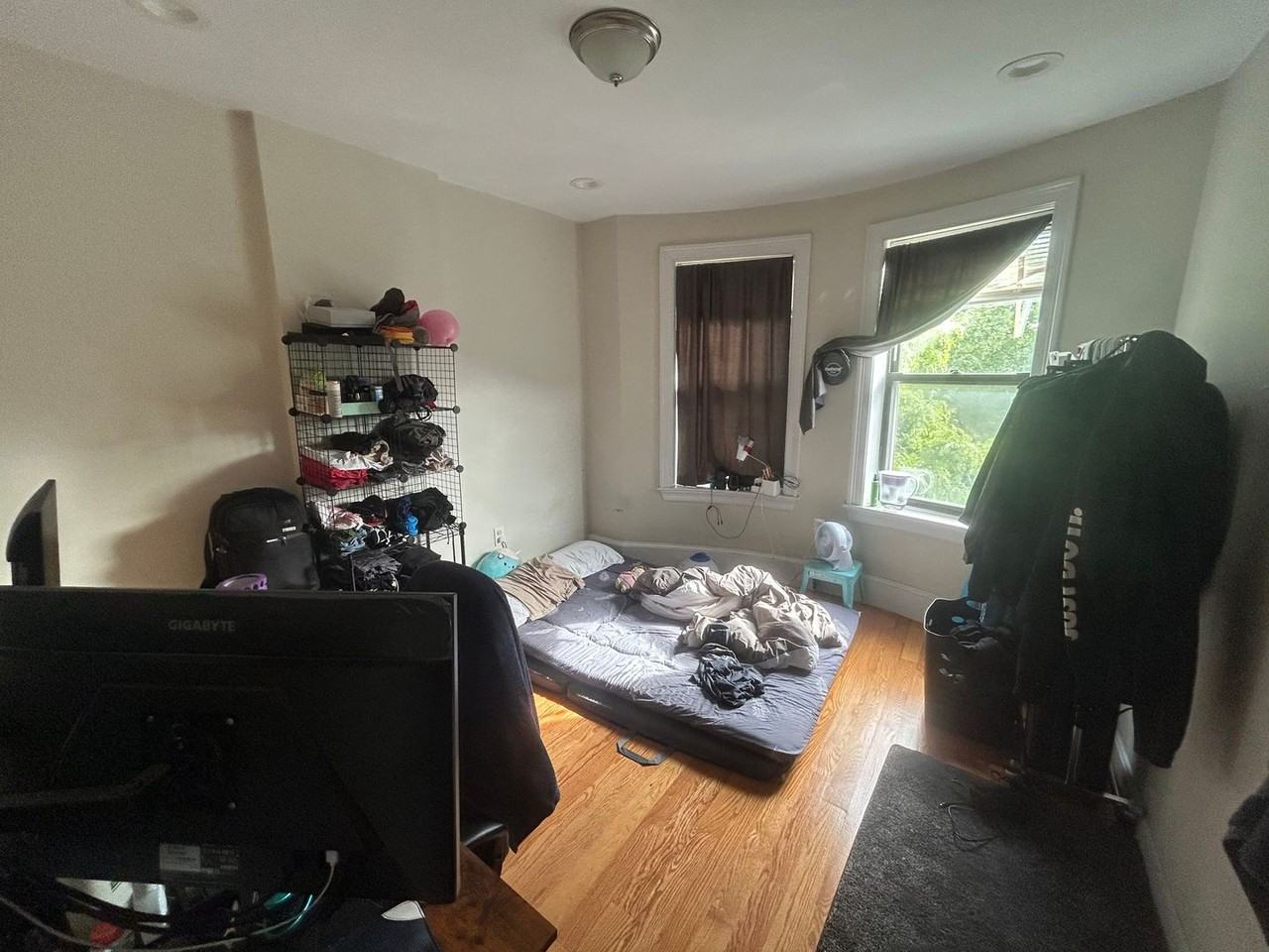179 Northampton St - Photo 2 of 8