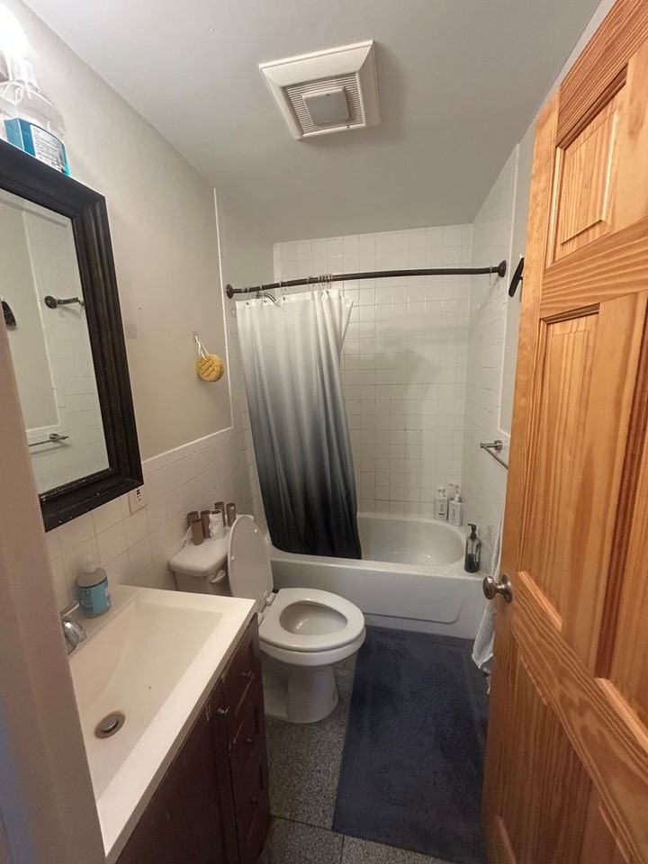 179 Northampton St - Photo 7 of 8