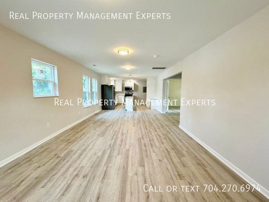 1855 Lane St - Photo 5 of 15
