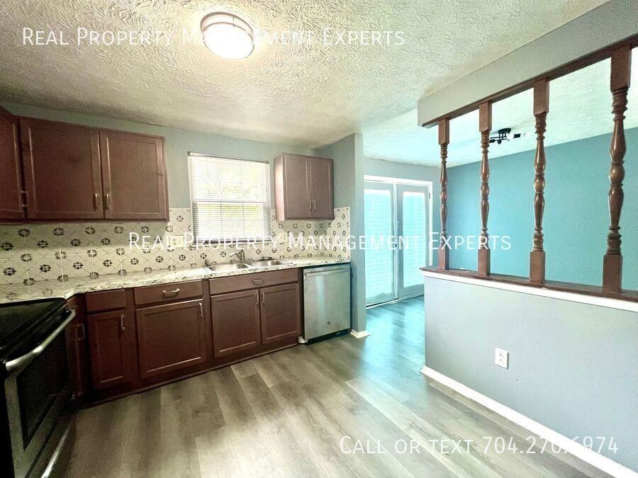 5120 Speyside Ct - Photo 3 of 18