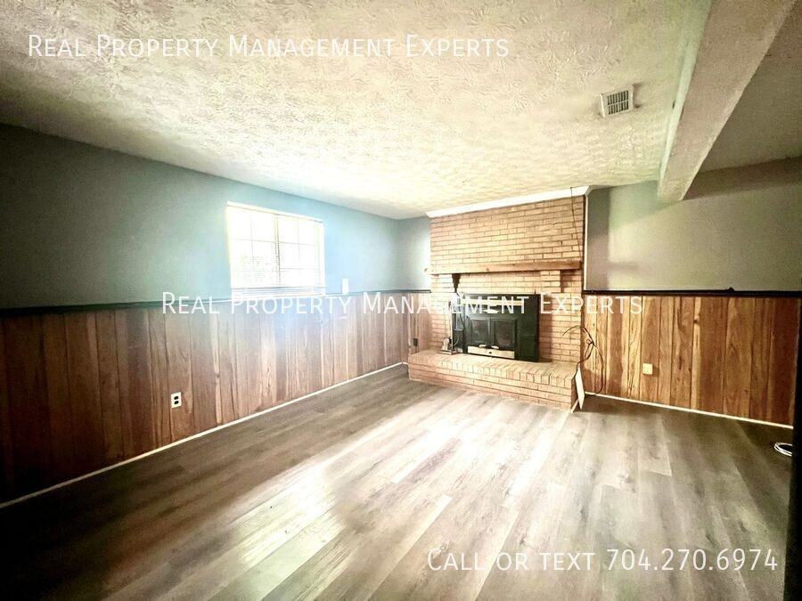 5120 Speyside Ct - Photo 4 of 18