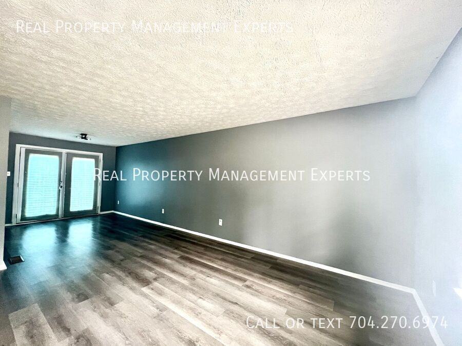 5120 Speyside Ct - Photo 5 of 18