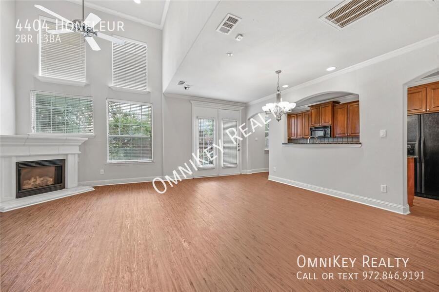 4404 Honfleur Ct - Photo 2 of 37