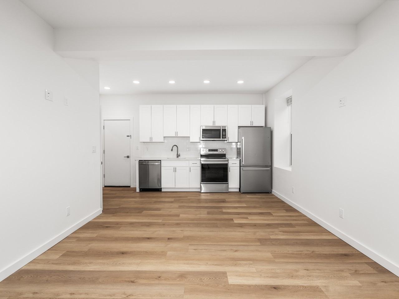3514 Butler St #1 - Photo 3 of 19