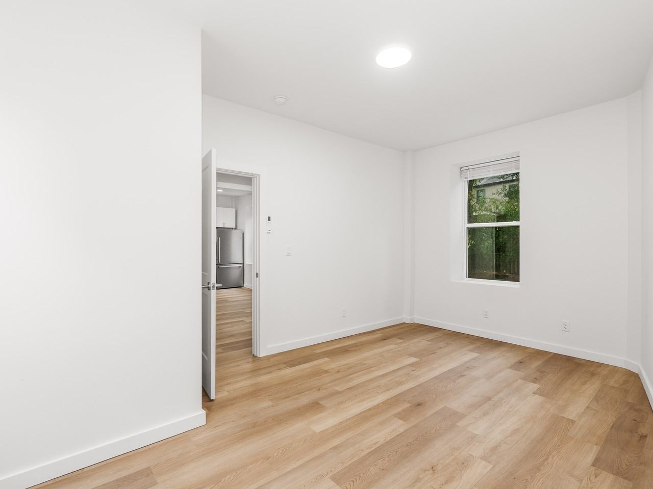 3514 Butler St #1 - Photo 7 of 19