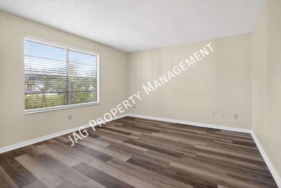 482 Bentwood Ln - Photo 4 of 27