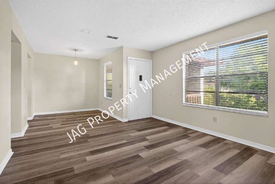 482 Bentwood Ln - Photo 6 of 27