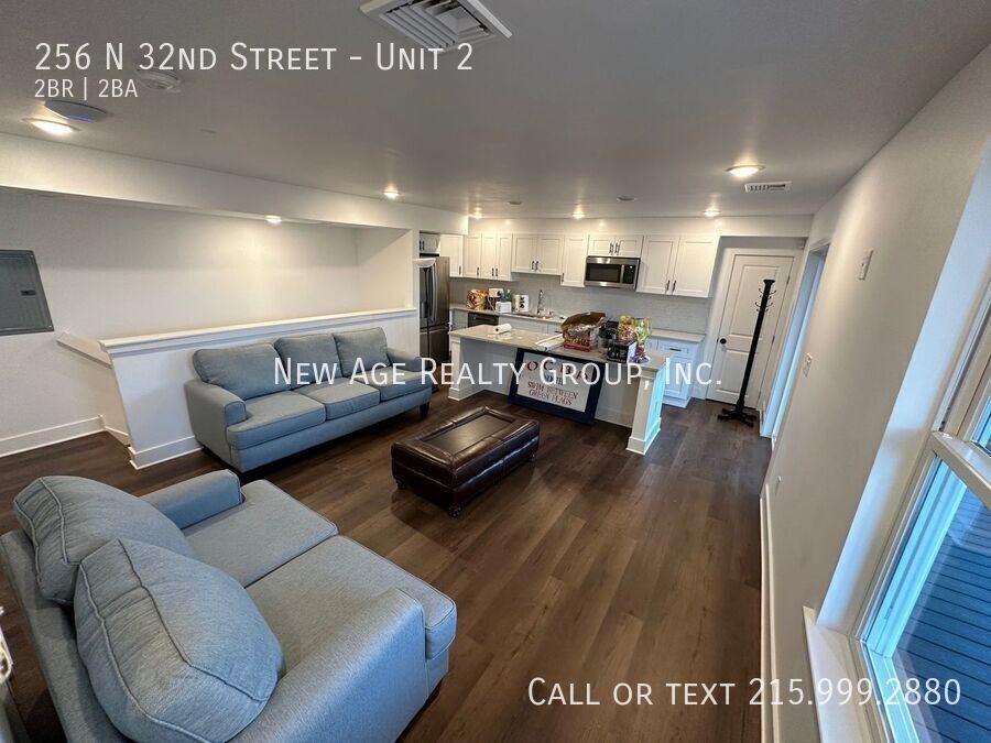 256 N 32nd St #2 - Photo 3 of 16