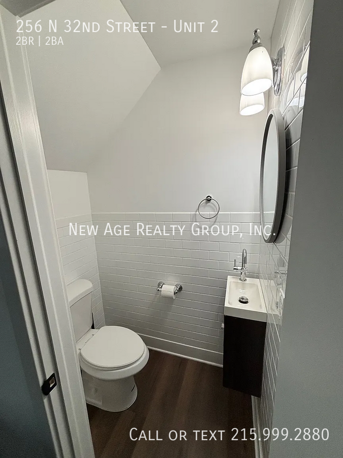 256 N 32nd St #2 - Photo 6 of 16
