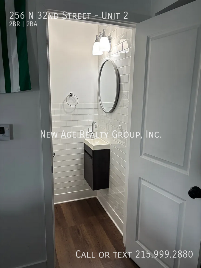 256 N 32nd St #2 - Photo 7 of 16